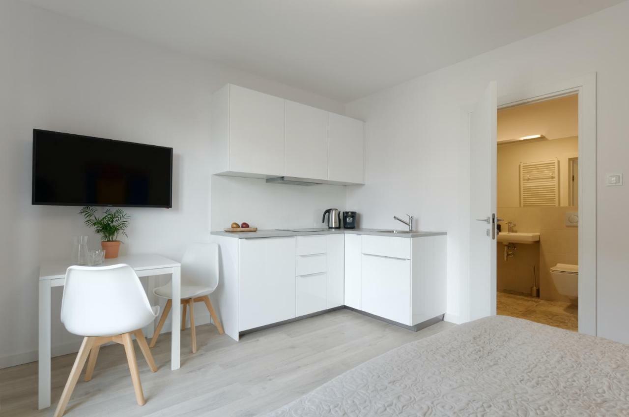 Apple Green Apartments بوزنان المظهر الخارجي الصورة